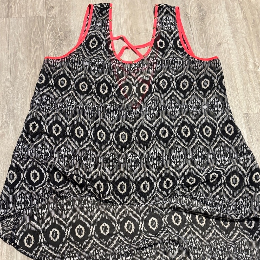 Studio Y Black and Pink Geometric Camisole